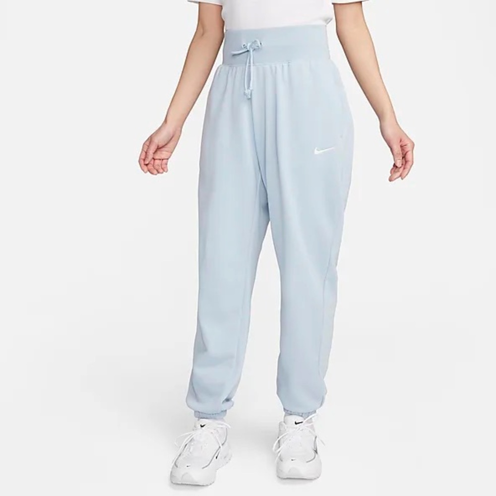 Nike Loose Fit Joggers